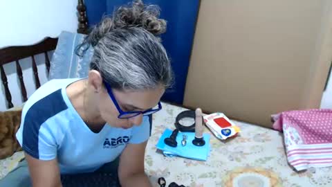 angel online show from August 4, 9:44 pm