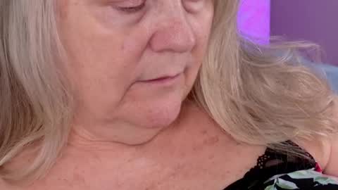katy_nicole online show from May 2, 7:52 pm
