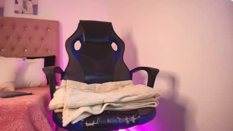 Katy Van online show from March 6, 5:14 am