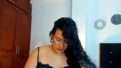KATYAJHONSS online show from April 23, 10:00 pm