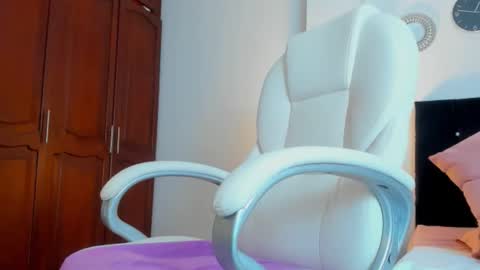 KATYAJHONSS online show from October 22, 12:58 am