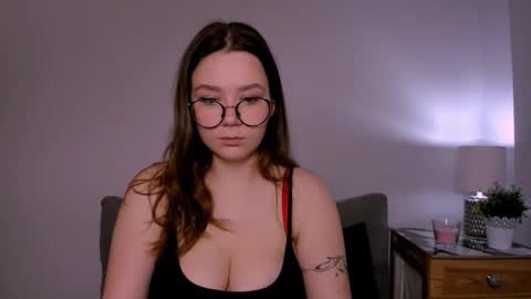 Katy online show from November 28, 1:18 pm