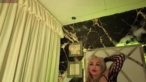 katy  online show from February 5, 12:09 pm