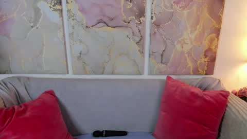 katymeaw online show from May 6, 1:55 am