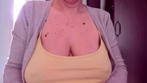 Katy online show from April 28, 5:56 am