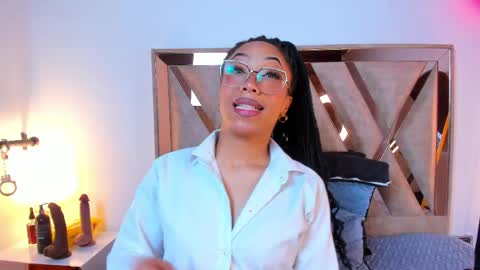 katyortiz online show from April 22, 12:12 pm