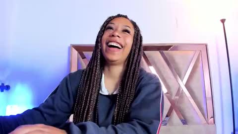 katyortiz online show from November 17, 11:35 am