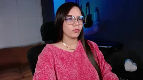 Kay online show from June 7, 2:06 am