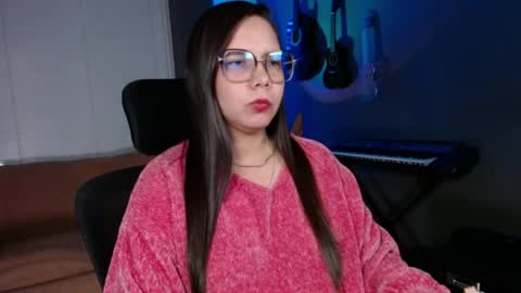 Kay online show from April 26, 8:06 pm