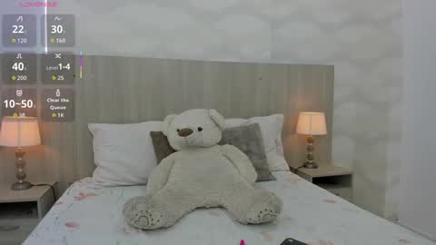   online show from October 27, 11:32 am