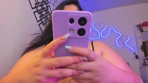 Snapshot of kayla_morgan_ chatting on October 15, 7:10 am Kayla online show from October 15, 7:10 am