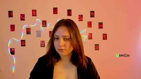 Cute Kayla online show from March 13, 9:45 am