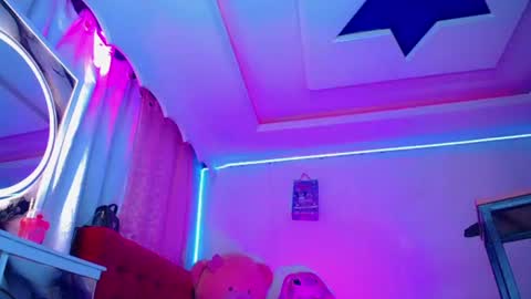 kayla_sexx online show from June 29, 1:24 am