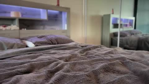 khaleesi online show from March 10, 10:35 pm