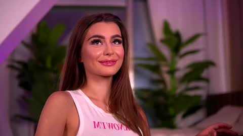 kaylabray online show from October 23, 4:14 am