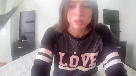 kaylaelizabeth97 online show from April 27, 6:49 pm