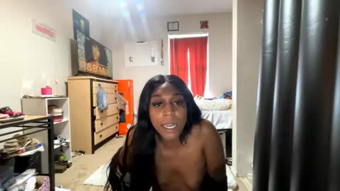 kaylagalaore online show from April 27, 7:55 pm