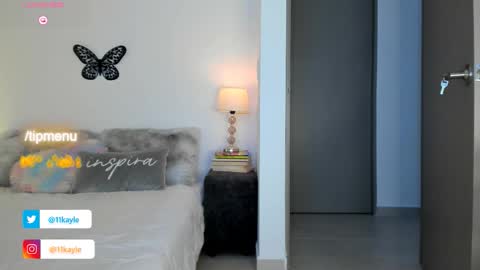 INSTAGRAM AND TW 11kayle online show from December 13, 7:53 pm