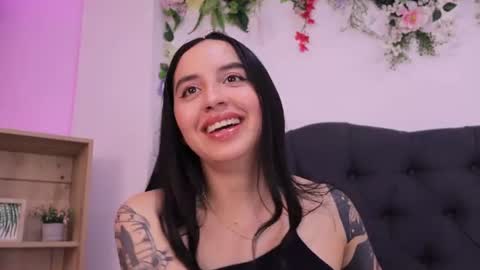 kaylee_lee online show from July 28, 4:10 am