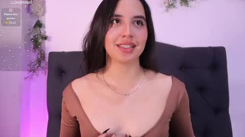 kaylee_lee online show from July 21, 4:03 am