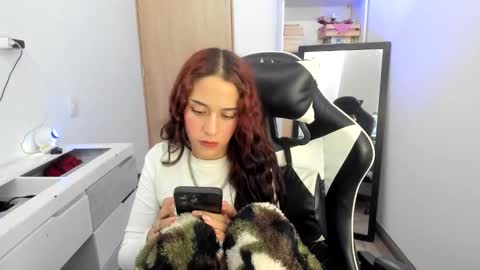 kaylie online show from April 30, 8:57 pm