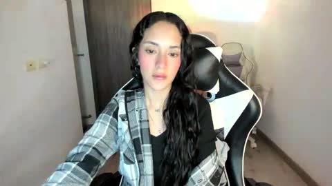 Snapshot of kaylie_xxx chatting on October 11, 1:10 am kaylie online show from October 11, 1:10 am