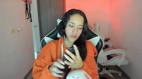 Snapshot of kaylie_xxx chatting on September 29, 11:20 am kaylie online show from September 29, 11:20 am