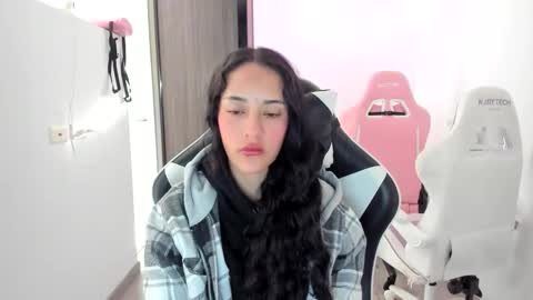 Snapshot of kaylie_xxx chatting on September 25, 11:39 am kaylie online show from September 25, 11:39 am
