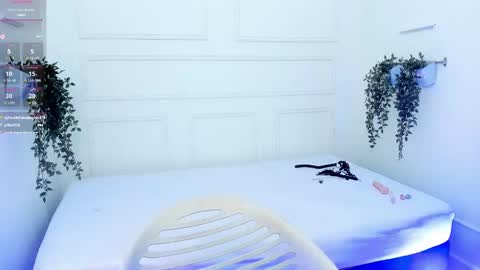 KAY  online show from January 30, 10:30 pm