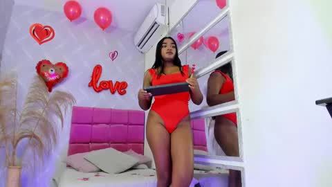 Snapshot of kayna_gomez chatting on February 14, 7:54 pm Kayna online show from February 14, 7:54 pm