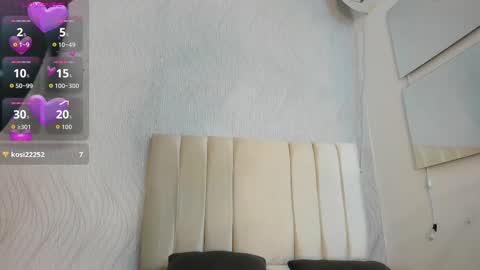 Snapshot of kayna_gomez chatting on September 20, 7:39 pm Kayna online show from September 20, 7:39 pm