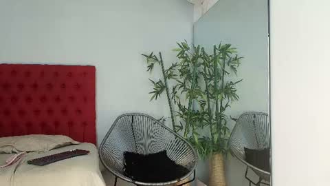 Kayna online show from July 17, 7:38 pm