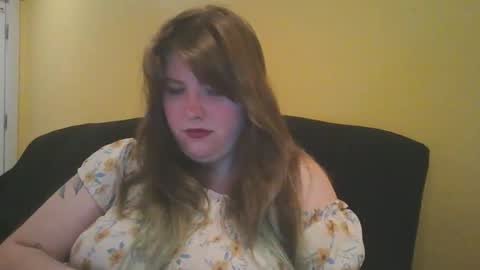 Snapshot of kaytiebird96 chatting on February 27, 9:07 am Katie Bird online show from February 27, 9:07 am