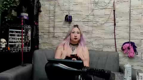 Miss Kazia online show from June 14, 2:24 am