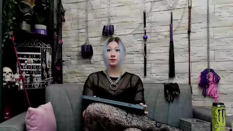 Miss Kazia online show from December 19, 1:23 am