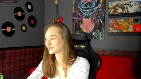 Kelly GMT 2 Su We Th Fr Sa   0300AM-09-00AM   online show from May 18, 1:37 am