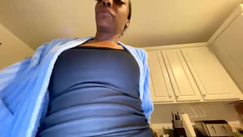 Keephimcum69me online show from May 18, 4:51 am