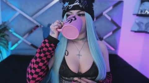 Keidy Monday to Saturday from 200 pm to 810pm  UTC-5 Colombia Time online show from December 13, 7:53 pm