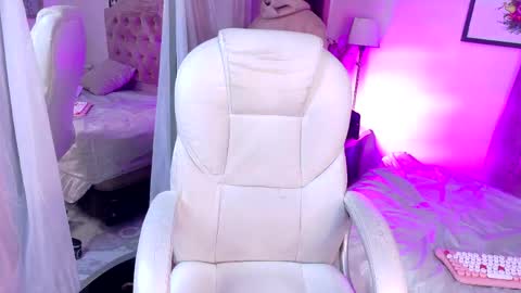    online show from May 3, 3:34 am