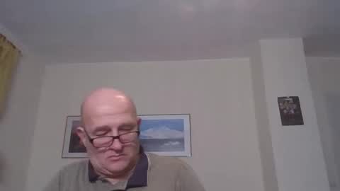 keilie1 online show from December 16, 11:44 pm