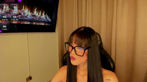 Keily brox online show from June 22, 5:37 am