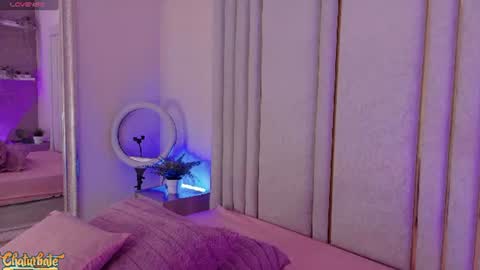 keirahartz online show from July 7, 11:47 am