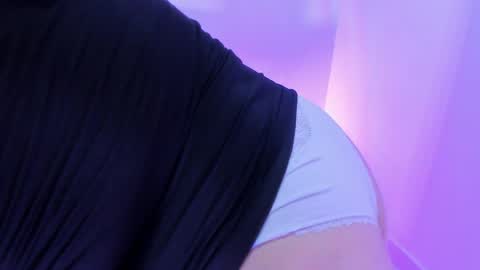 keitch_cute online show from May 1, 2:55 pm