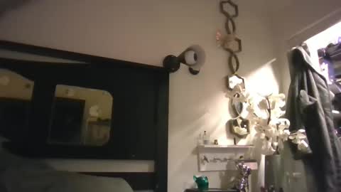 clyde online show from March 3, 6:26 am