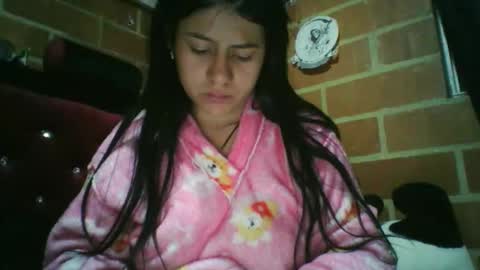 candyxxht online show from December 22, 3:46 am