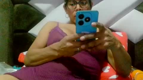 kelly_alisset online show from July 2, 6:18 am
