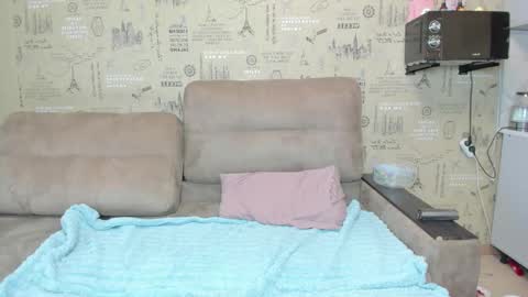 kelly_gerzikaaa online show from November 14, 7:32 am