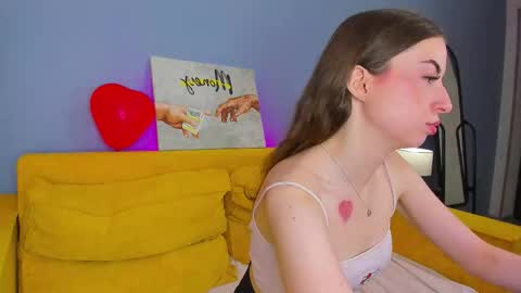 Kelly Mon-Day 12AM-5PM Tue-12AM-5PM Wed-DAY OFF Thu-12AM-5PM Fri-12AM-5PM Sat-12AM-5PM Sun-DAY OFF online show from February 13, 9:23 am