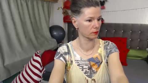 kelly online show from March 12, 7:23 am