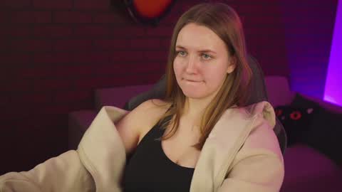 kelly online show from January 25, 5:51 pm